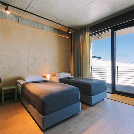 Quadrum Hotel กูเดาริ ภายนอก รูปภาพ