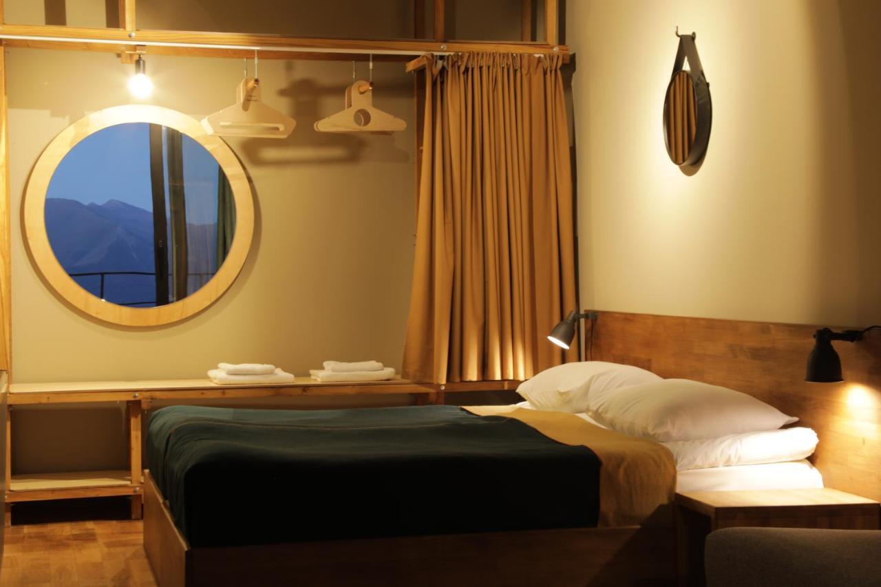 Quadrum Hotel กูเดาริ ภายนอก รูปภาพ