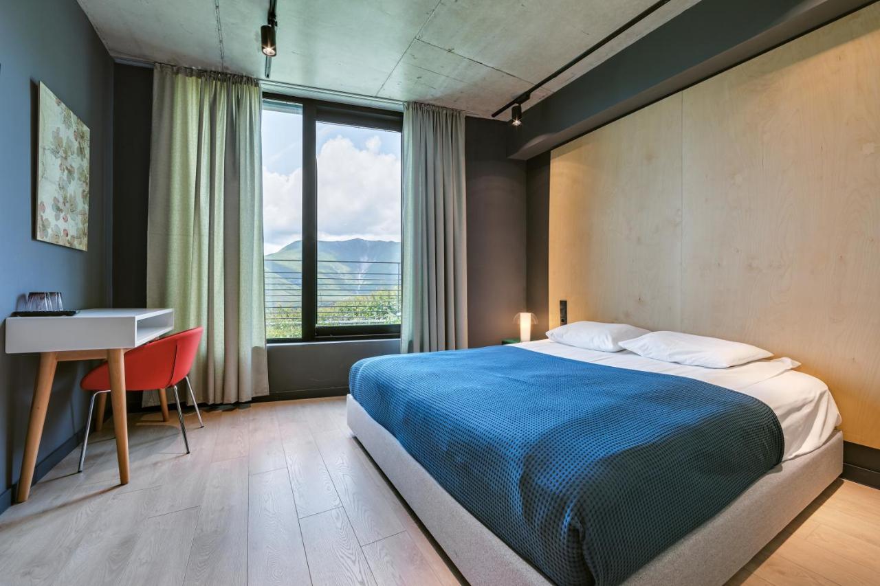 Quadrum Hotel กูเดาริ ภายนอก รูปภาพ