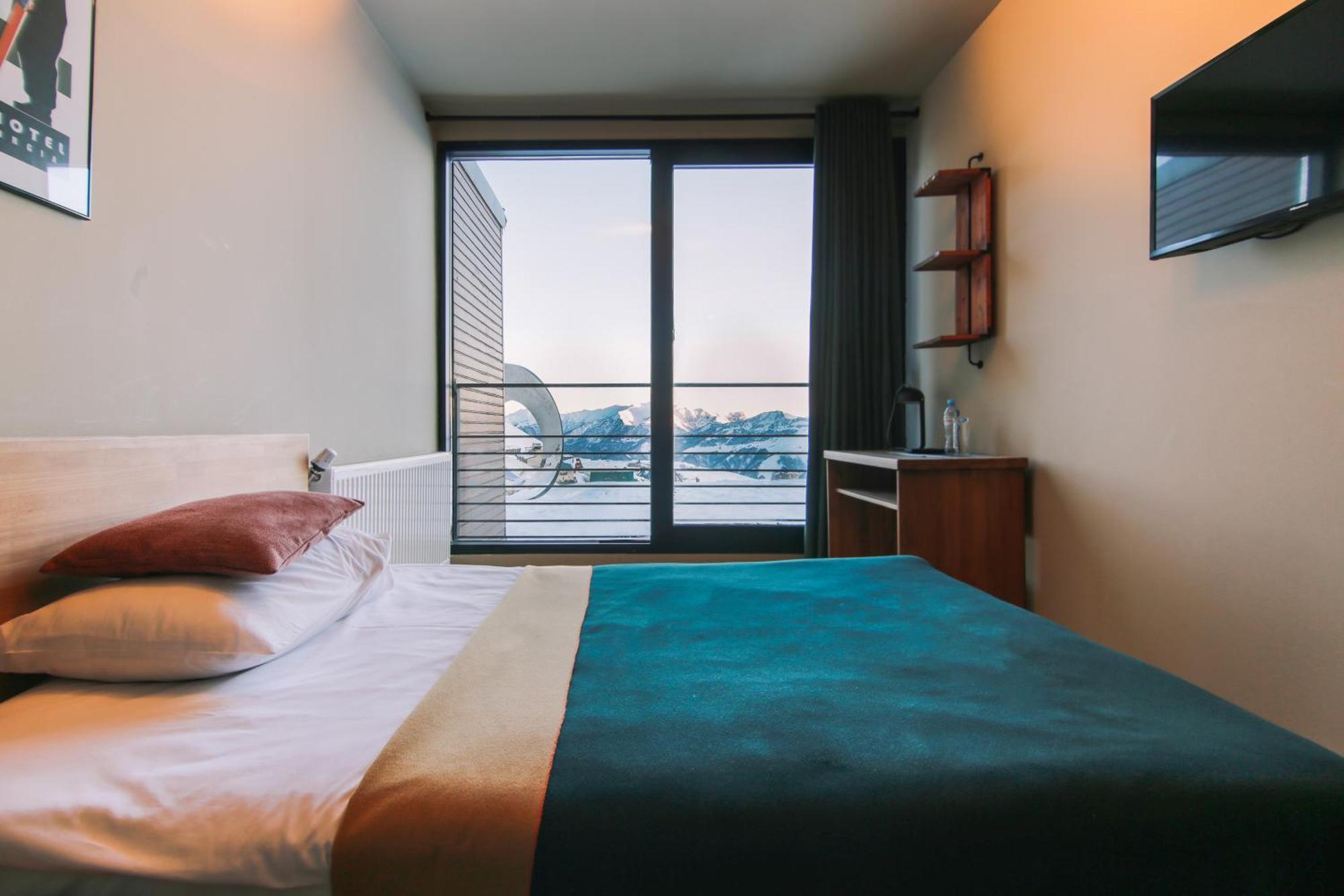 Quadrum Hotel กูเดาริ ภายนอก รูปภาพ